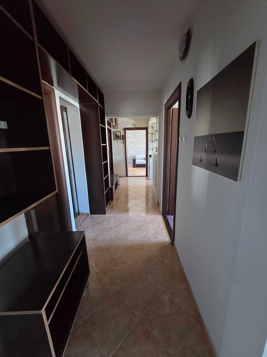 apartament 3 camere de vanzare