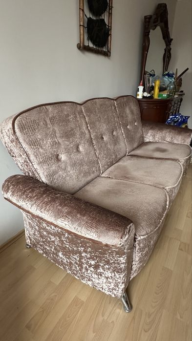 Диван с креслом