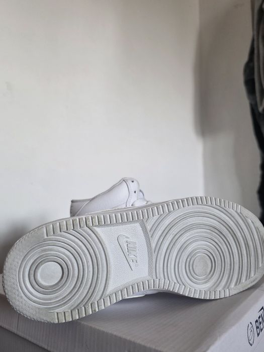 Adidasi Nike Court Vision Mid 38,5