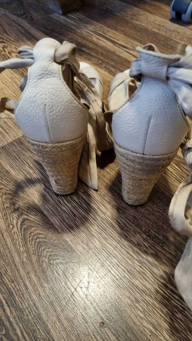 Sandale platforma UGG, marime 39