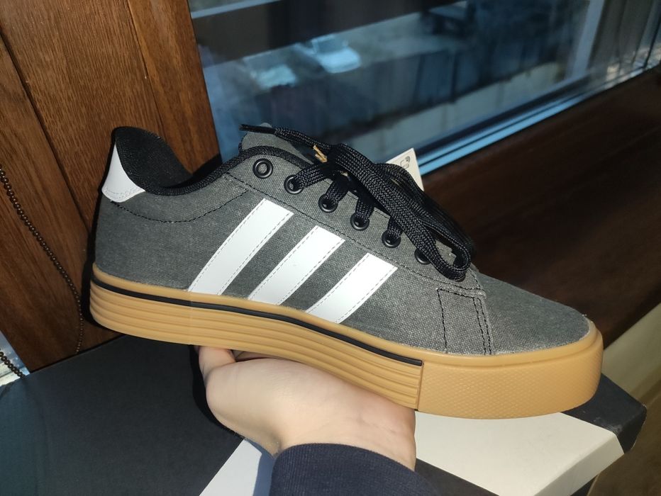 Обувки Адидас daily 4.0
