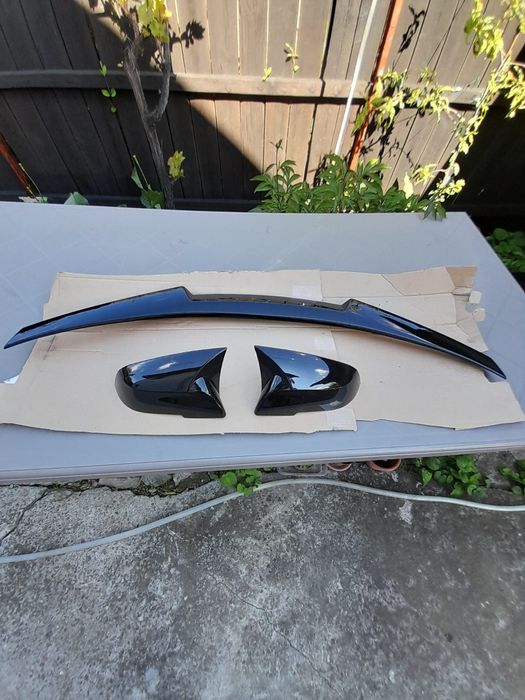Pachet accesorii BMW F30/F31 – sticle faruri + capace oglinzi + eleron portbagaj aftermarket
