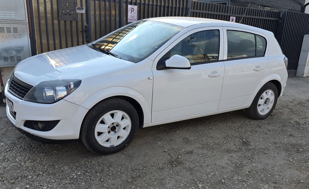 OPEL ASTRA H, 2012, pilot automat, AC, GPL, Benzină + GPL