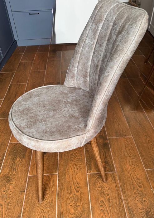 Продам стулья кухонные