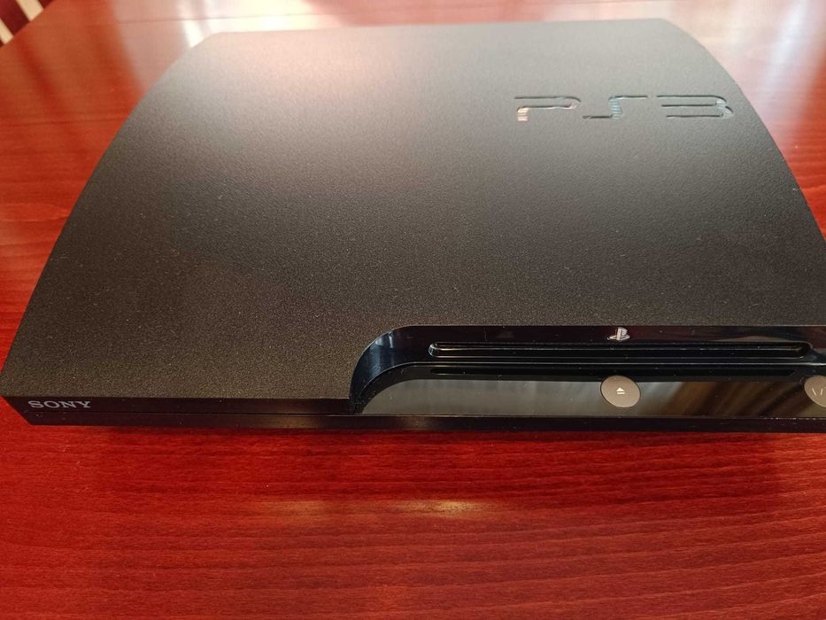 Playstation 3 super slim 320 GB, с вградени игри най-популярните !