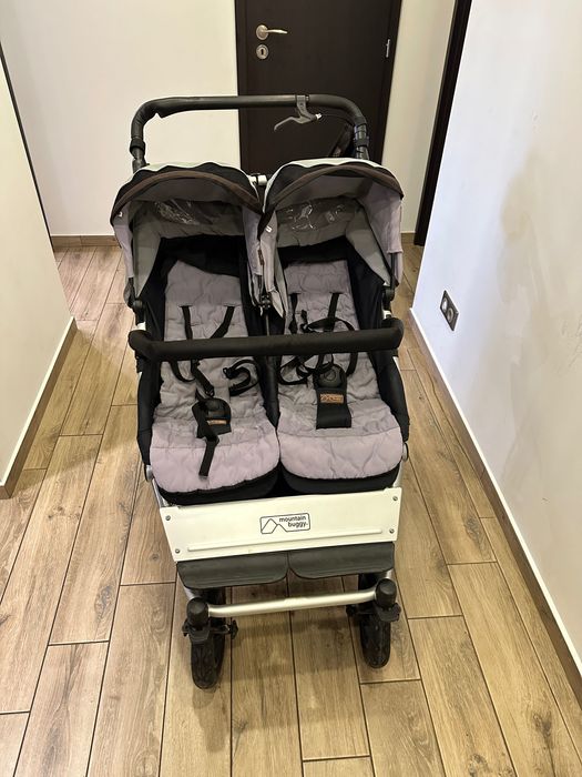 Количка за близнаци или за породени деца Mountain buggy