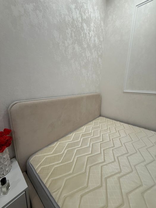 Кровать двуспальная