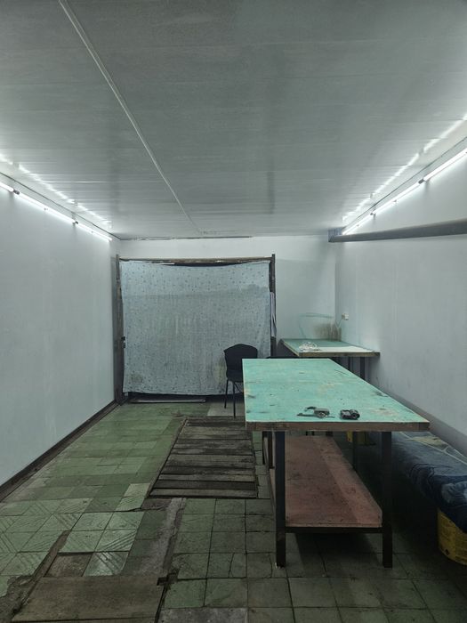 Продам гараж хорошее расположение