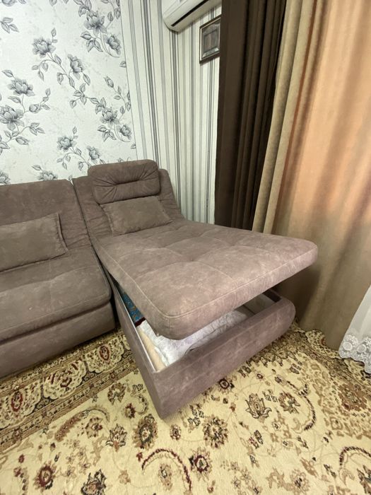 Срочно продаётся стильный и очень удобный диван!