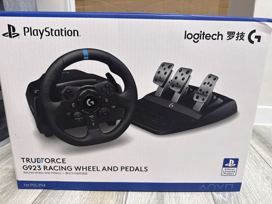 Руль Logitech G923