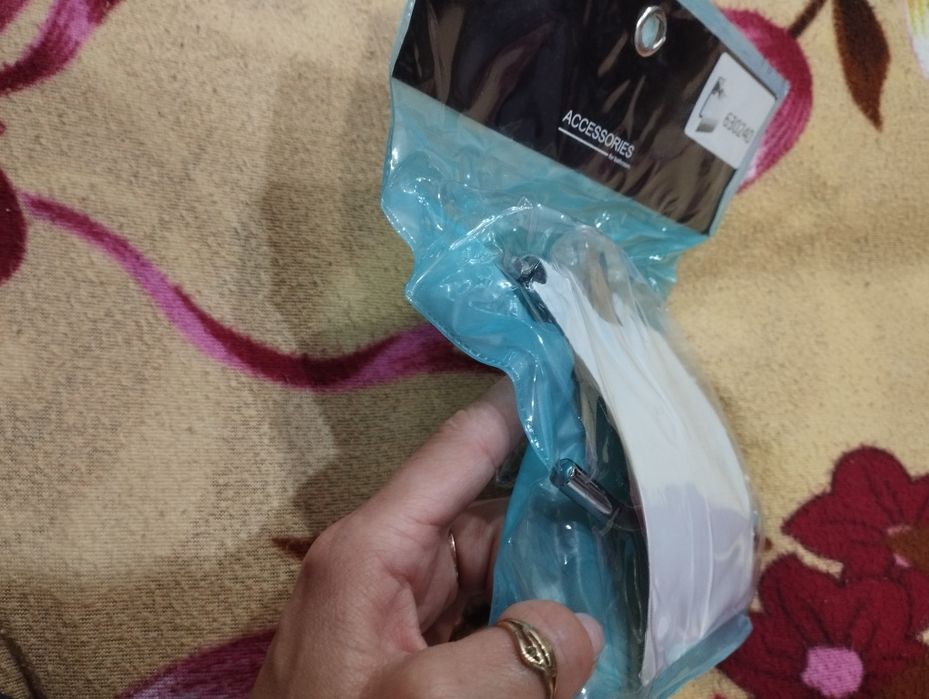 Продам держатель для туалетной бумаги