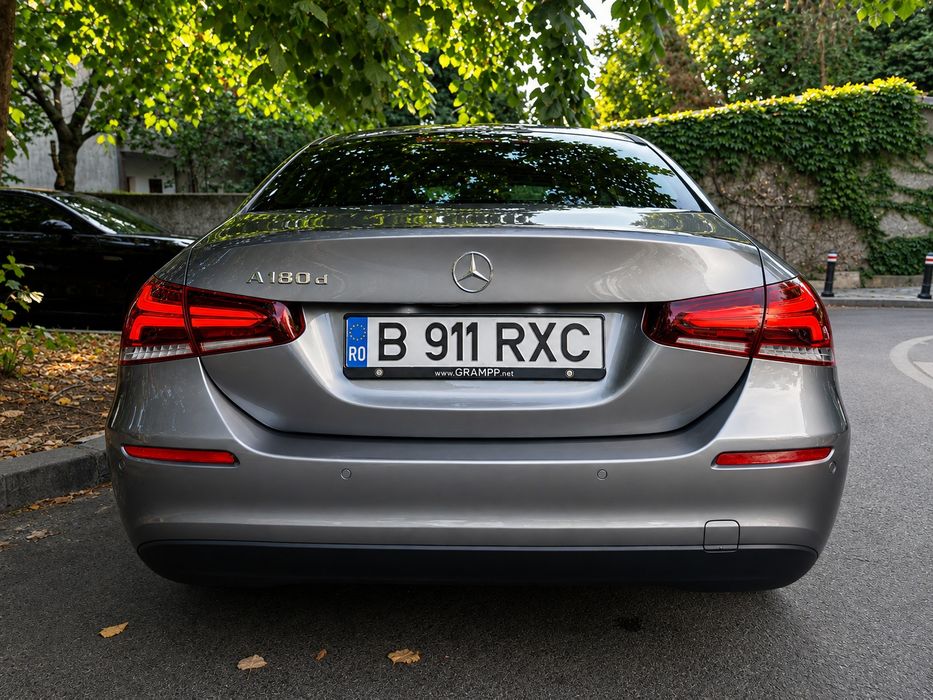 Mercedes-Benz A 180 d Sedan | 2.0 Diesel | Automat | 141.679 km | LED | Digital Cockpit | 29.11.2021 |