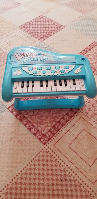 Занимателни играчки ,като нови.