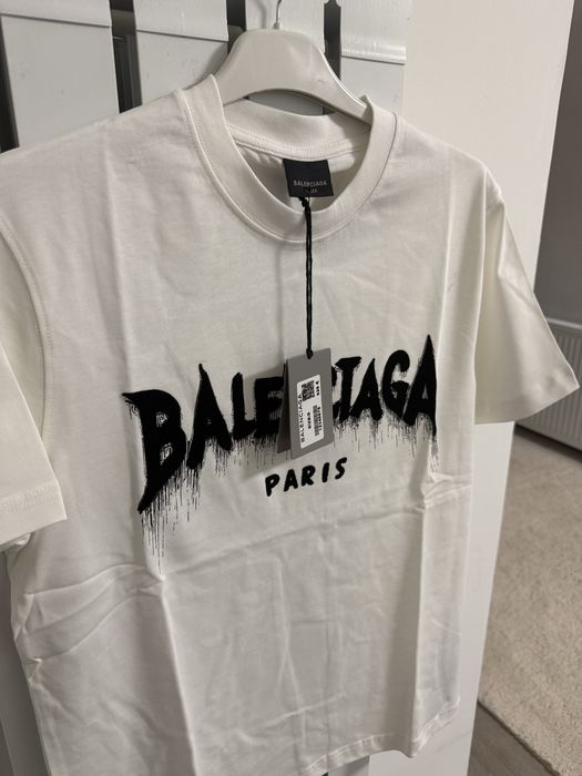 Tricou balenciaga model nou