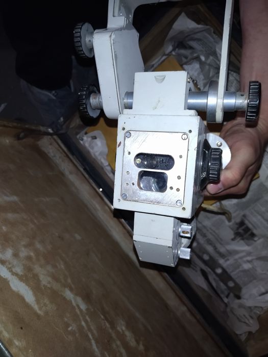 Микроскоп продам