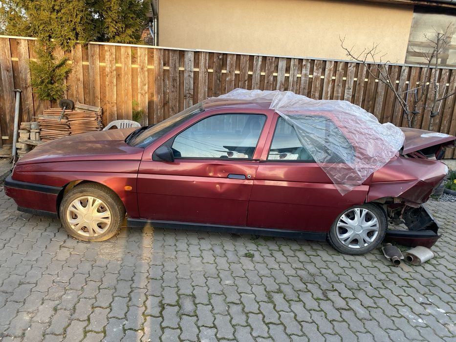 Alfa 155 accidentata