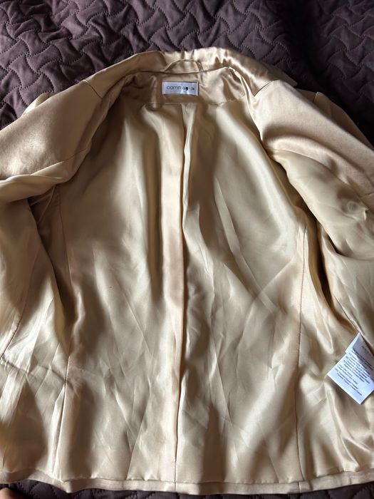 ВТАЛЕНО Сако/златист