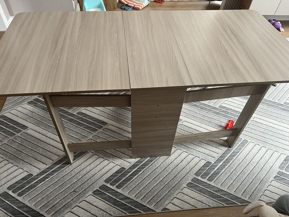 Гостевой стол трансформер