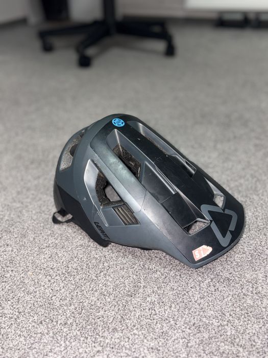 vand casca mtb leatt 4.0
