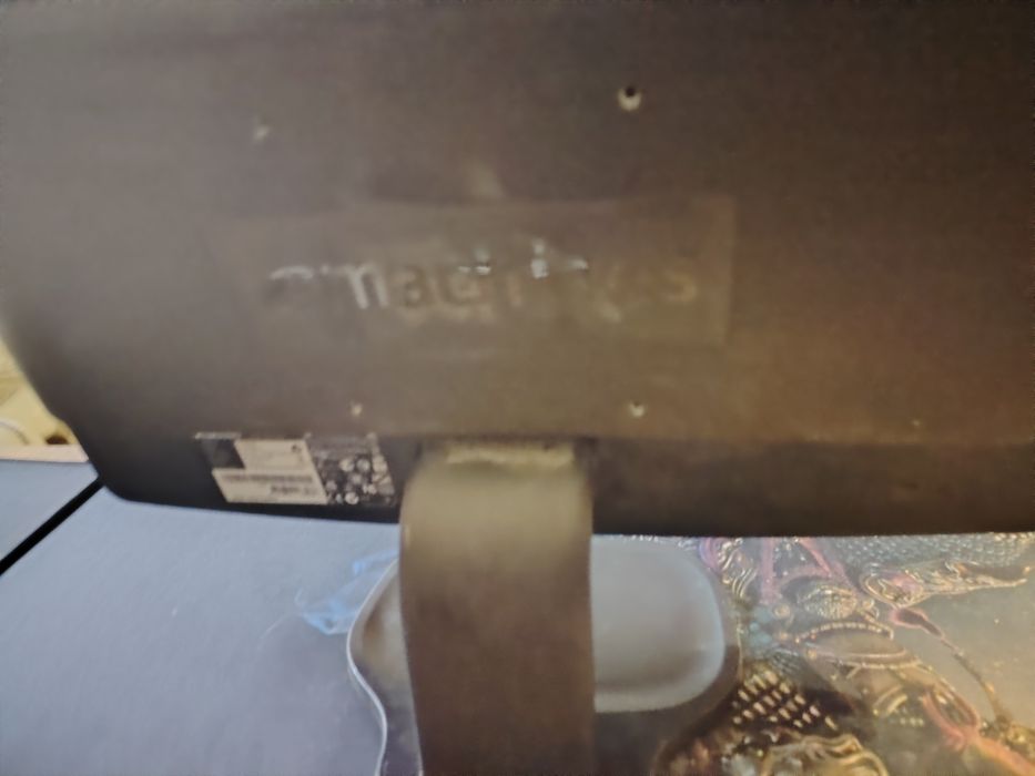 Продам монитор на VGA