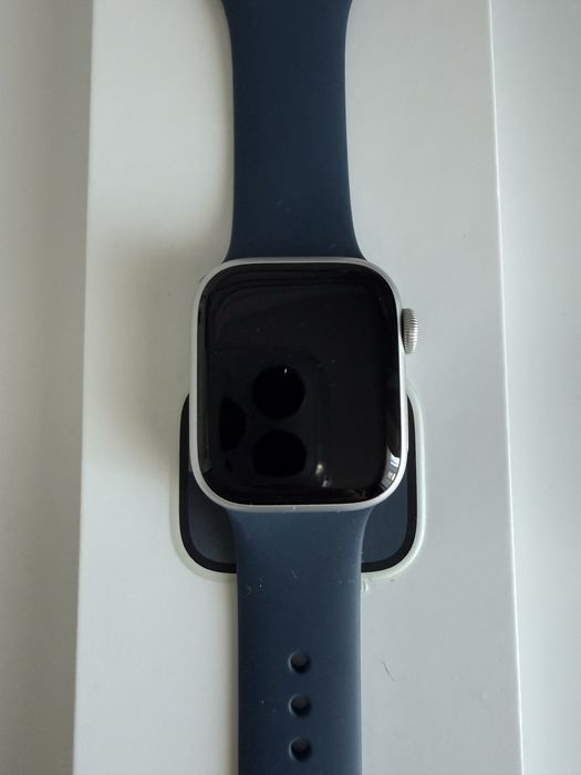 Apple Watch 9 Series 41 mm Silver Aluminum Case, Storm Blue Sport S/M