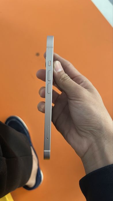 iphone 13 kafolat bor tel ochilmagan idial bita petno bor holos rang p