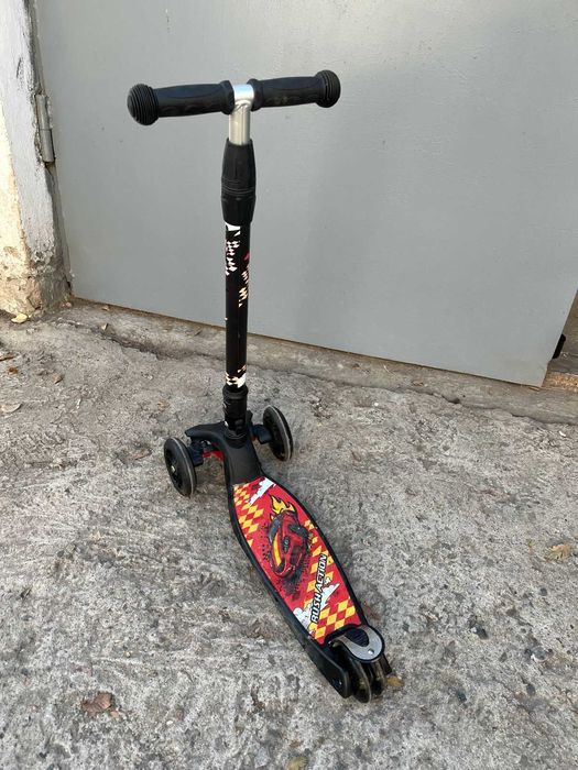Продам детский самокат б/у