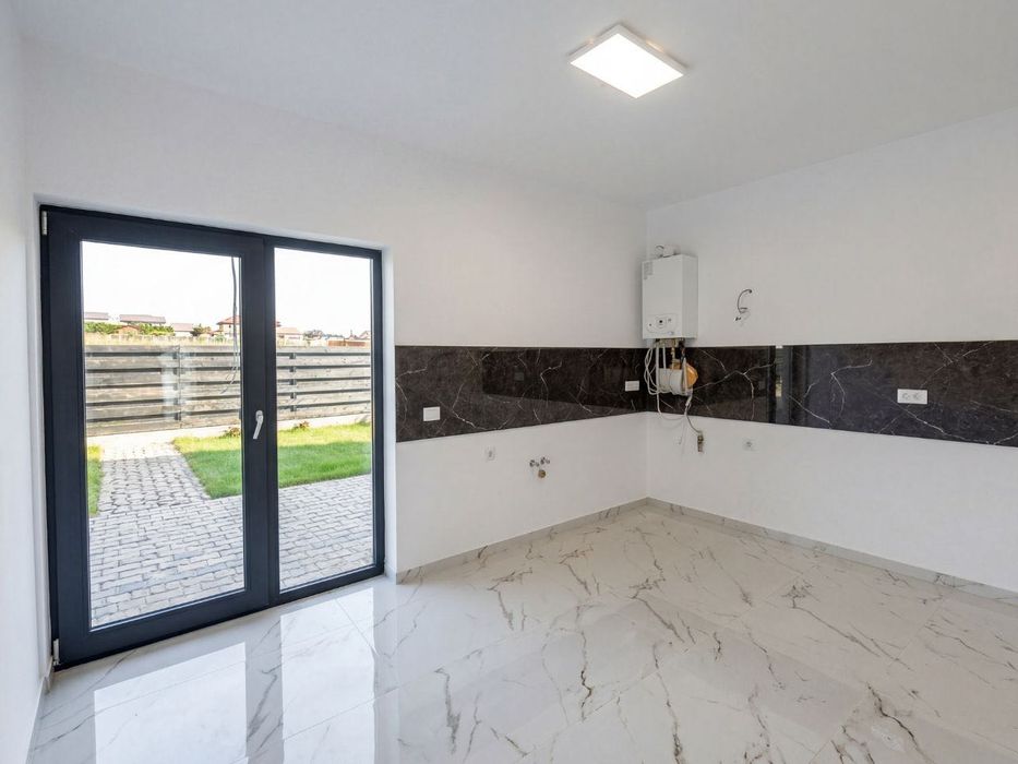 Casa de Vanzare Breazu, Str Zambilelor, 4 Camere, 85 mp utili, 415 mp teren, Predare la Cheie, Gata de Mutare, Drum privat