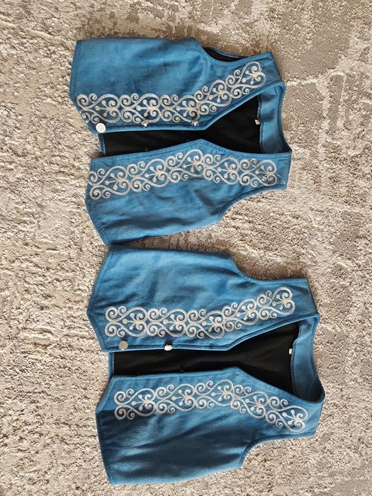 Продам национальные жилетки