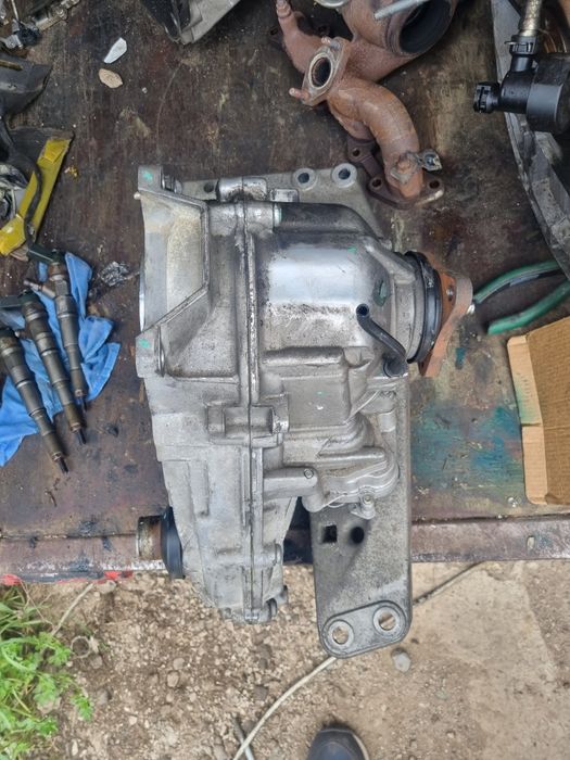 Раздататачна кутия за Bmw X3 F25 2.0dizel 184ks 2012god
