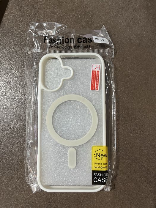 Iphone 17 калъфи и предпазни стъкла