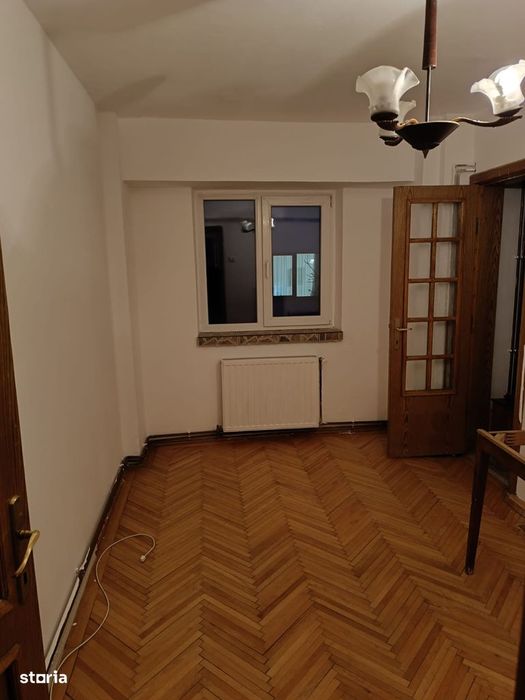 Apartament 4 camere decomandat,zona Rond,Bld.Carol I,100,6mp,2/4,CT/AC
