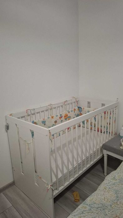 Patut alb din lemn+saltea cu fibre de cocos si strat de burete 120x60