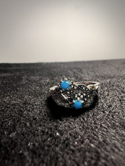 Inel de argint cu marcasite albastre