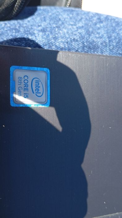 Продам ноутбук core i5 8 поколения