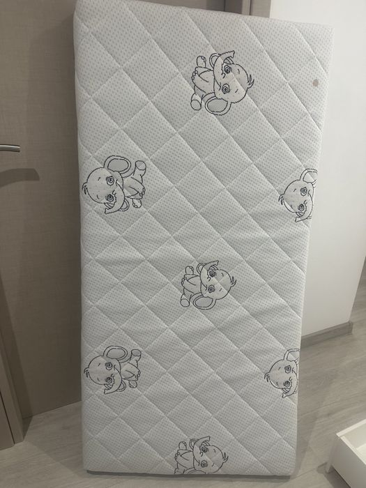 Saltea patut bebelusi cu husa inclusa