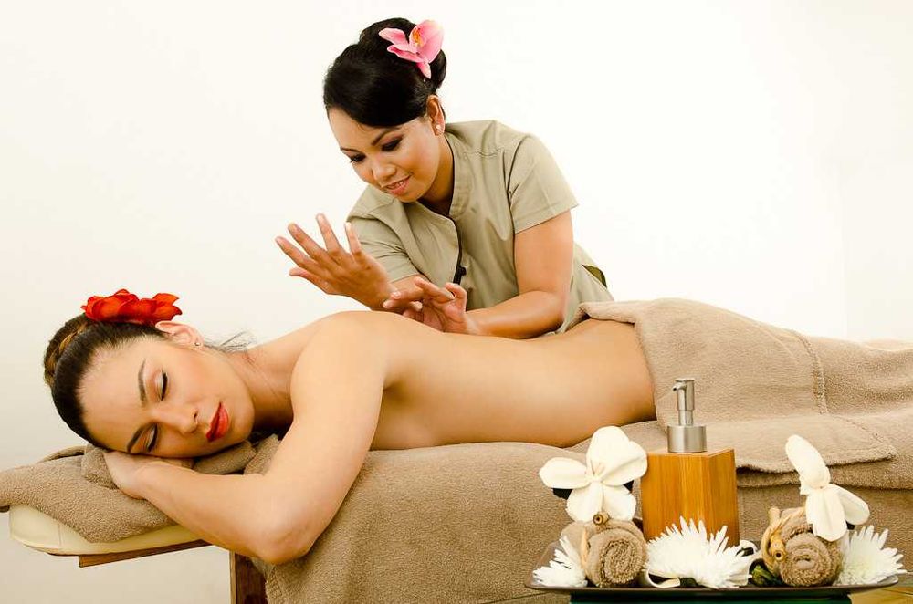 Masaj relaxare, epilat, sauna, jacuzzi