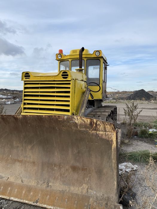 Продам бульдозер Т 130