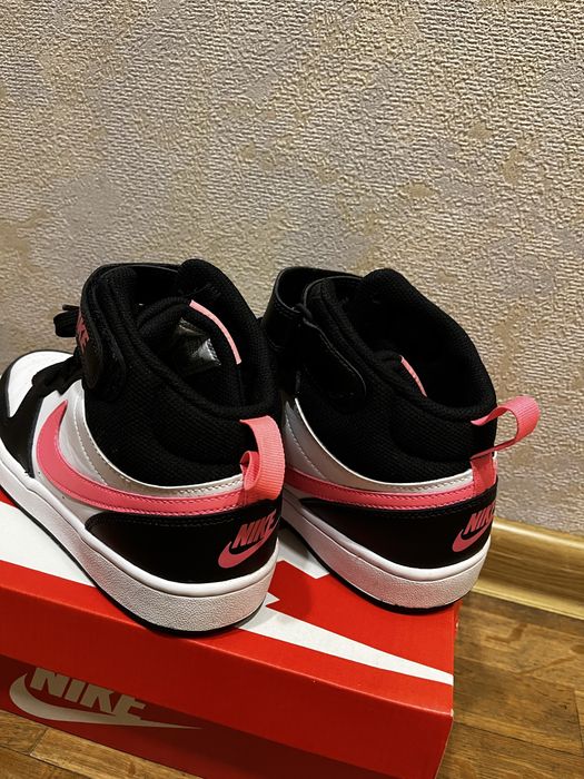 Nike обувки - неразличими от нови