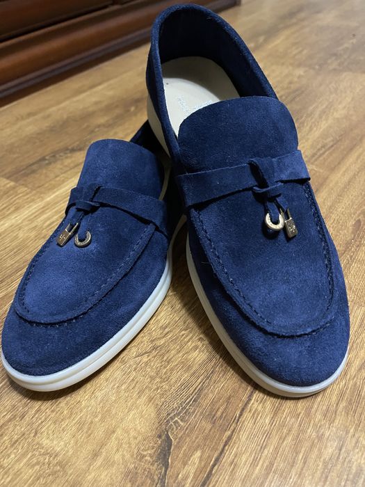 Продам новые лоферы.