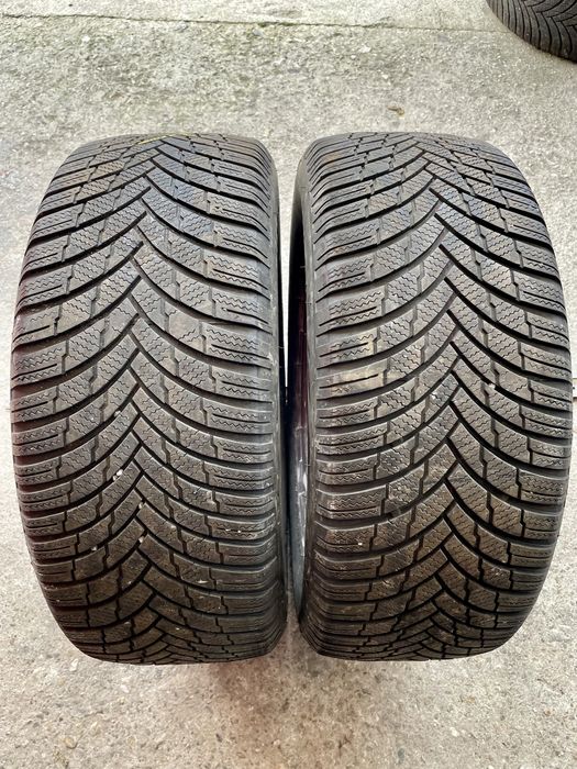 2 броя Зимни Гуми 235/55/17 FIRESTONE ДОТ: 3222