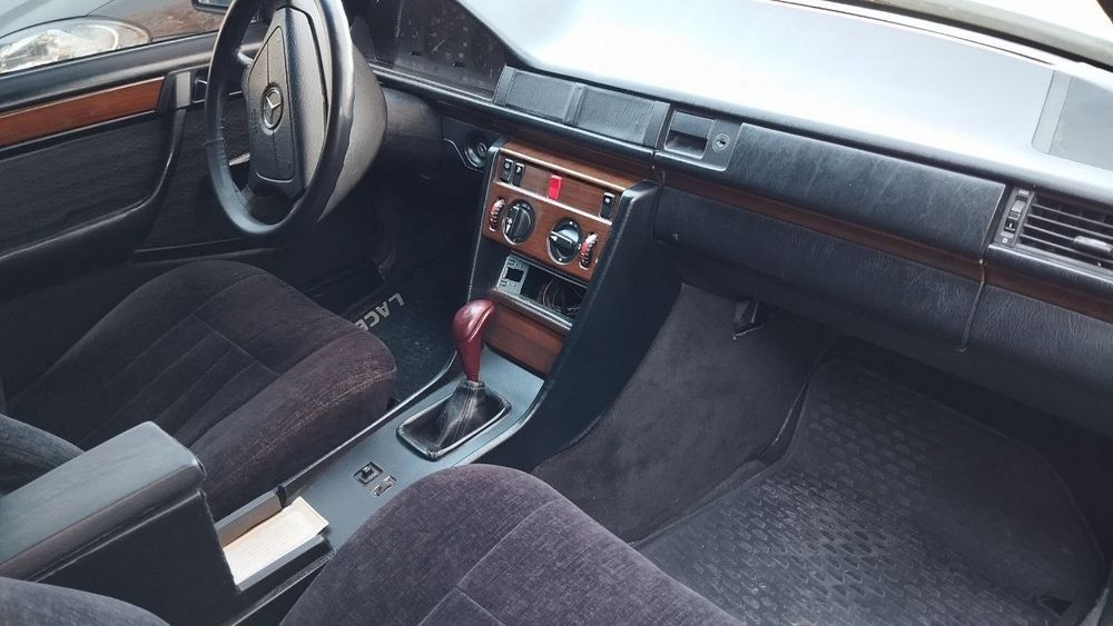 Мерседес бенс  1990 йил