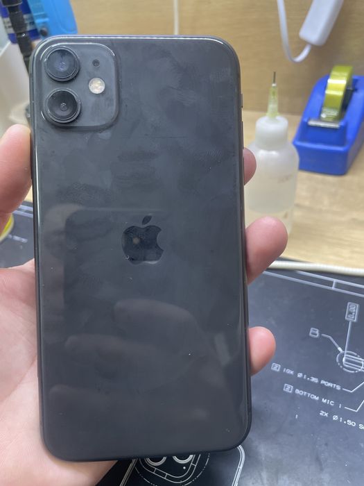 Айфон 11 сатам срочна