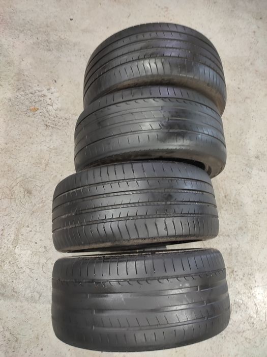 Продам комплект резины 245/40/17