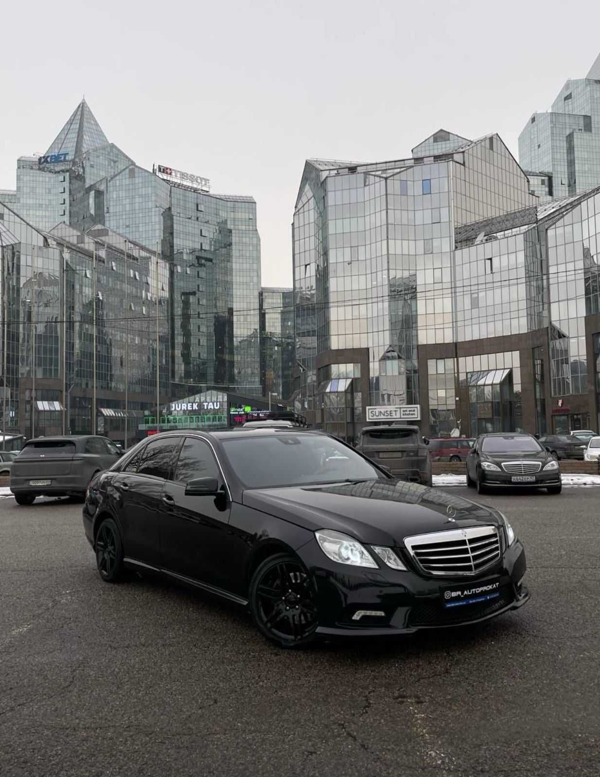 Авто в аренду Без Водителя (Mercedes Benz E200) - 22 000 тг - Аренда авто  Алматы на Olx