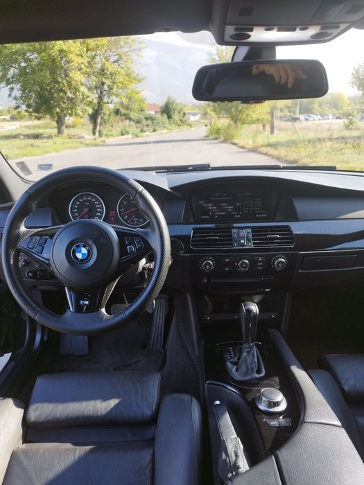 Продавам БМВ 550и Е60