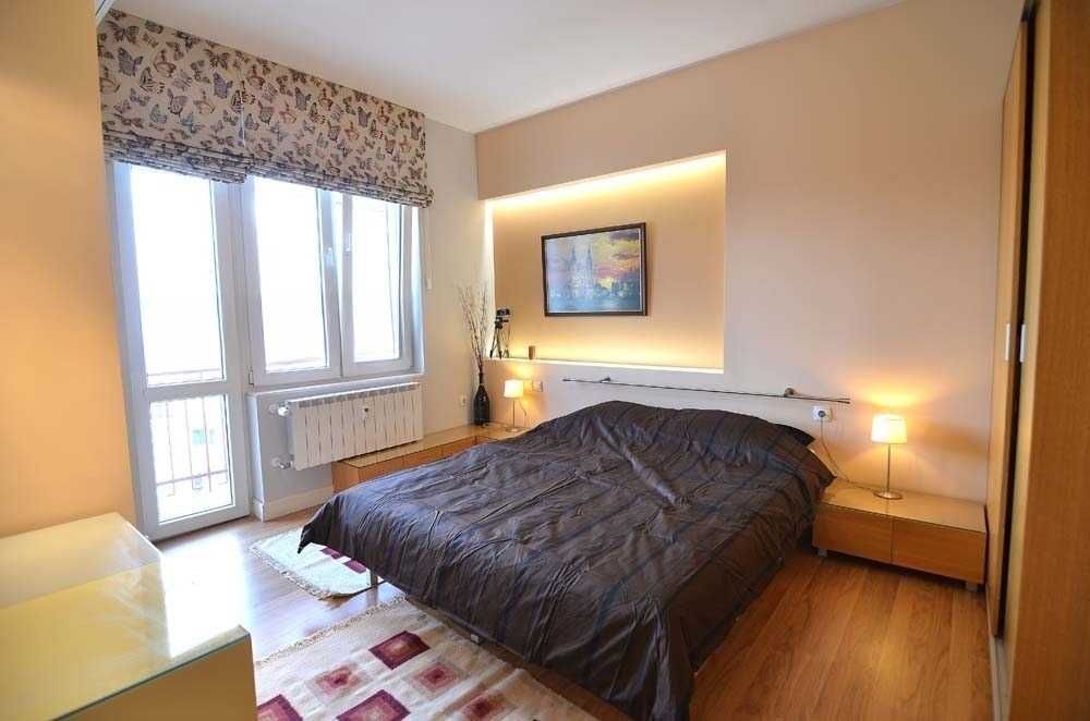 Дава се под наем Тристаен апартамент в София, Център - 90 кв.м за 1700 € - Снимка #2