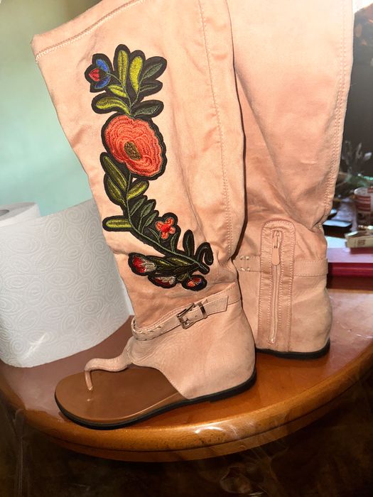 Летни велурени ботуши