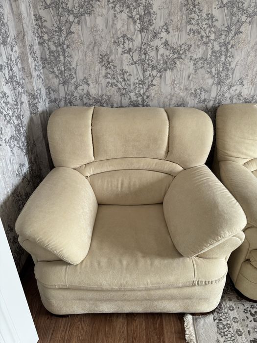 Продам Диван тройку