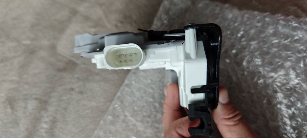 Actuator ușă vw Audi Skoda